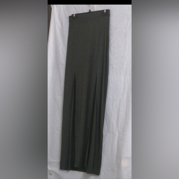 ARMY GREEN FOREVER 21 MAXI SKIRT WITH DOUBLE FRONT SLITS - Picture 3 of 3